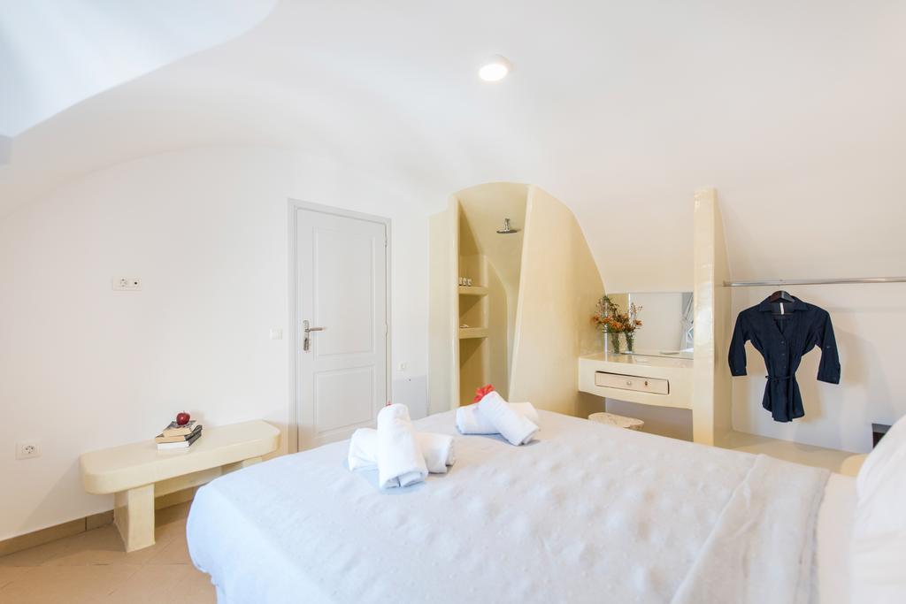 Secret Earth Villas - Santorini Kamári Kültér fotó