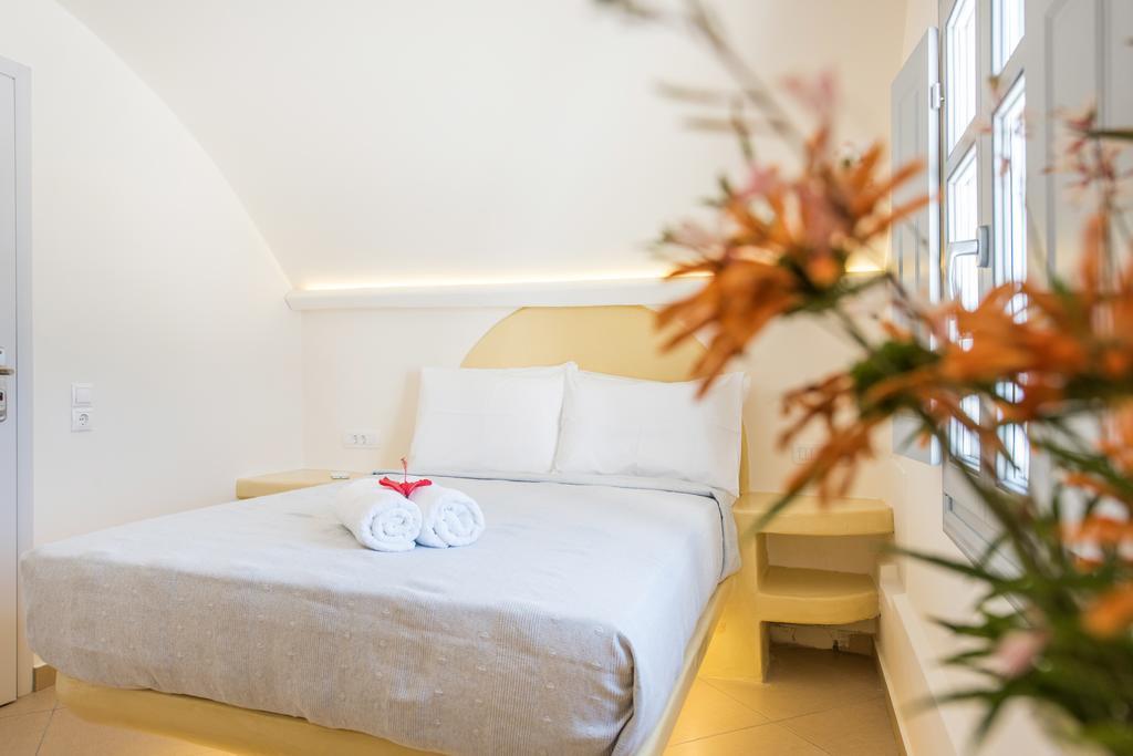 Secret Earth Villas - Santorini Kamári Kültér fotó