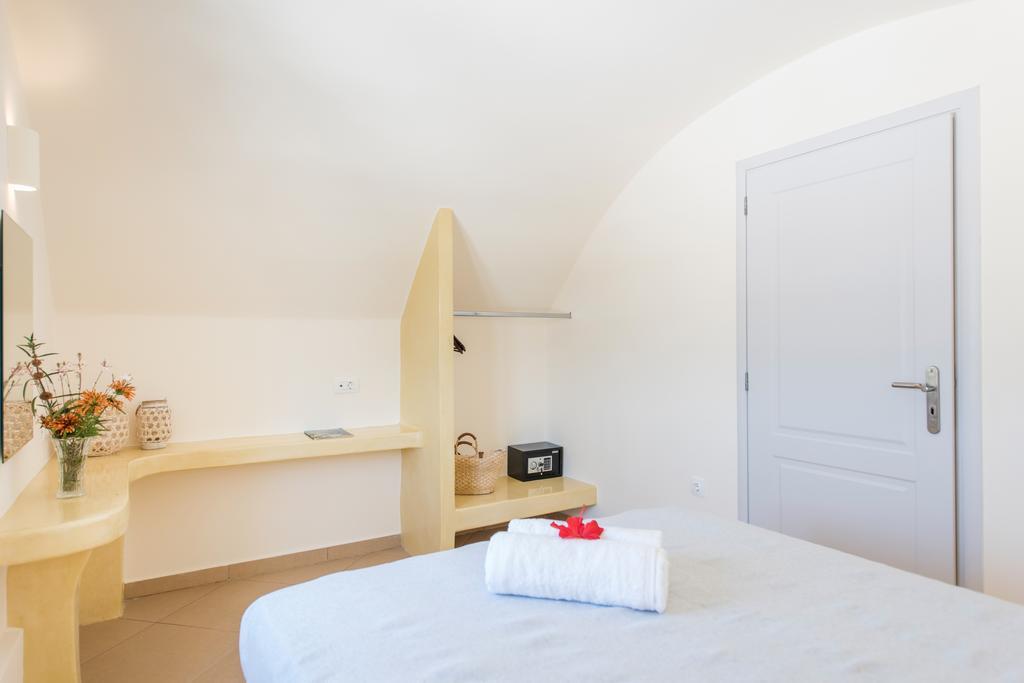 Secret Earth Villas - Santorini Kamári Kültér fotó